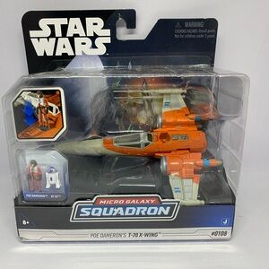 Star Wars Micro Galaxy Squadron Poe Dameron’s T-70 X-wing Starfighter